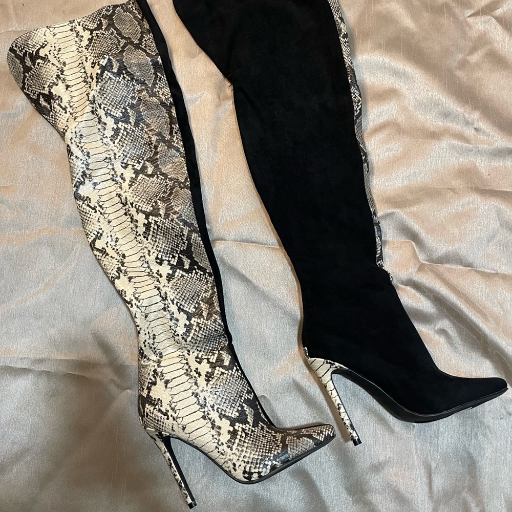 Snake skin/Suede thigh high heel boots